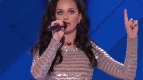 Watch Katy Perry Supports Hillary Clinton At The Dnc Nz Herald