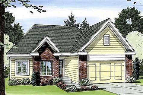 Quality three bedroom home plans with customization services available. Ranch - Small Home with 3 Bedrooms, 1386 Sq Ft | House ...