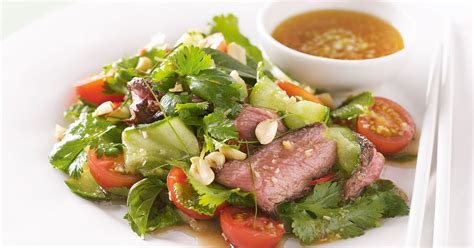 Cup thinly sliced green onions. Thai beef salad with lemongrass dressing