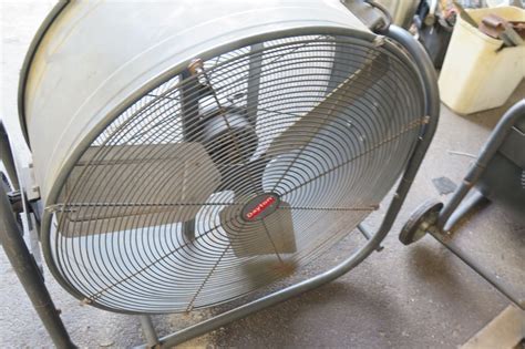 Dayton Round Industrial Electric Floor Fan