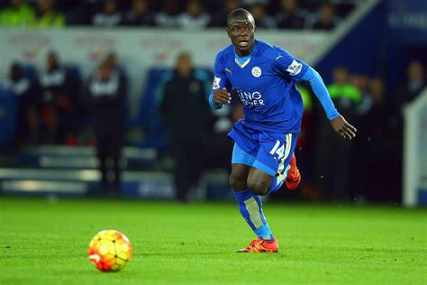 The french midfielder has been one of the best players in the premier league since he moved to england from caen last summer. Leicester fear losing N'Golo Kante - Vbet News