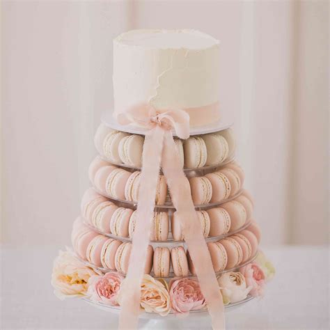 Stunning Macaron Wedding Cakes To Make A Statement