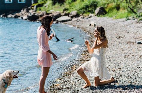 37 Romantic Ways To Propose According To Real Couples Summer Beach