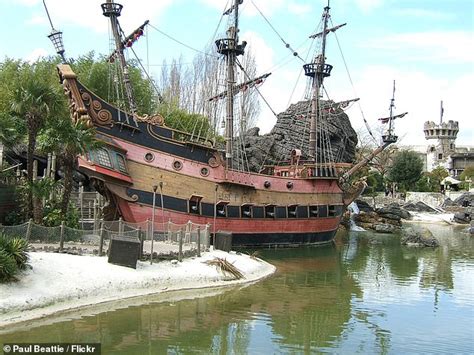 Tourist Takes Lsd During Trip To Disneyland Paris Before Jumping Naked Into A Lake Sparking