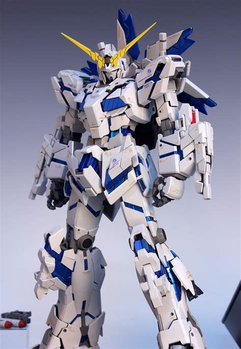 Banagher finds the unicorn gundam and tries to escape, defeating marida in the process. GUNDAM GUY: MG 1/100 Unicorn Gundam Another Plan B ...