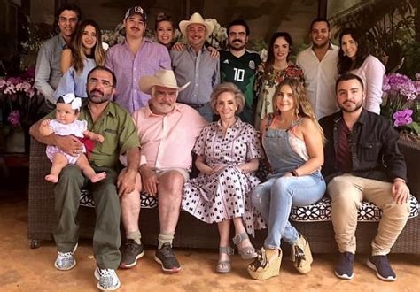 Who Are Vicente Fernández Grandchildren And Where Are They Now Tuko