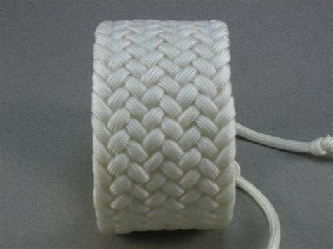 See more ideas about paracord, paracord braids, paracord knots. Knots and fiber bracelets: white paracord herringbone weave turks head knot bracelet 1006