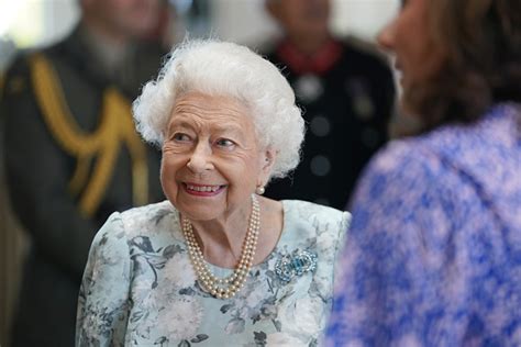 La Salud De La Reina Elizabeth Ii Empeora Y La Familia Real De Reúne