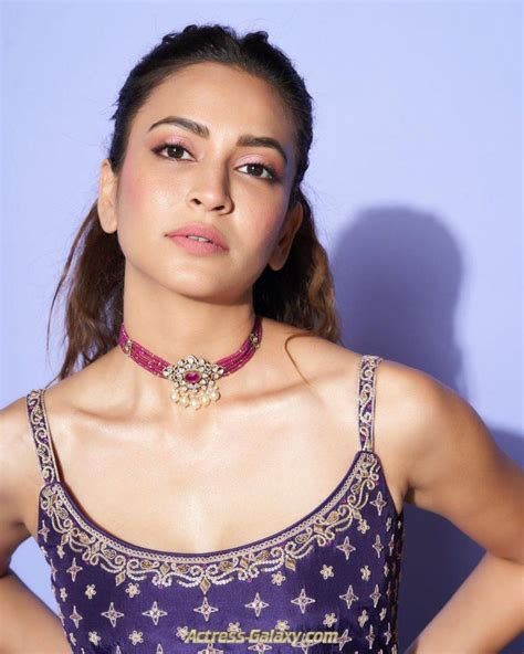 Kriti Kharbanda 7 Actress Galaxy