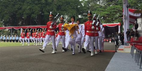 Drama pendek sambutan hari merdeka. Upacara HUT RI ke-75 Akan Gunakan Paskibraka Tahun 2019 ...