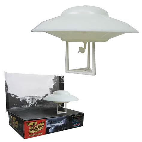 Earth Vs The Flying Saucers Ufo Model Kit With Light