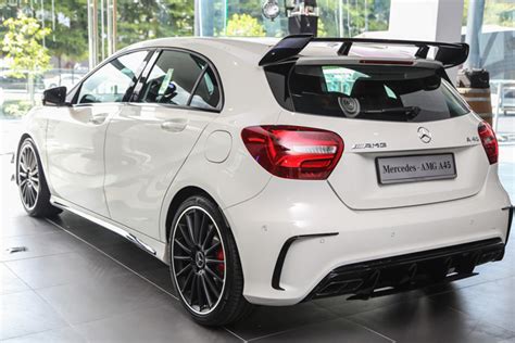I asked each the same question: Mercedes-Benz Malaysia launches a new generation of A ...