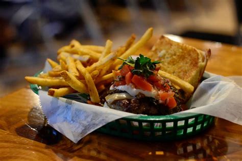 The 5 Best Spots To Score Burgers In Phoenix