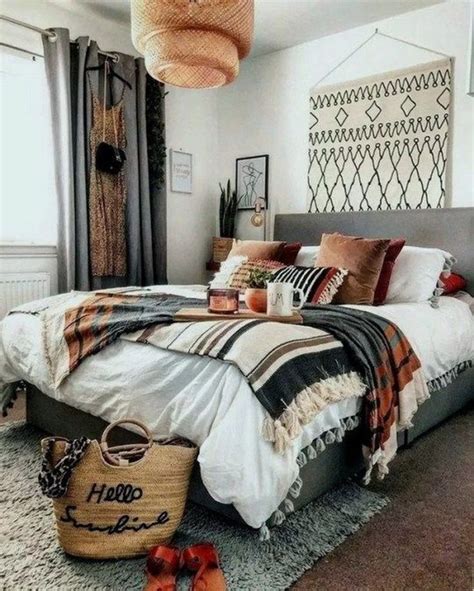 Bohemian Minimalist Bedroom Design With Urban Outfitters Ideas 1