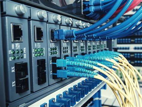 Why Businesses Should Choose Fiber Optic Networks Over Cable Ones - Glaze Communications ...