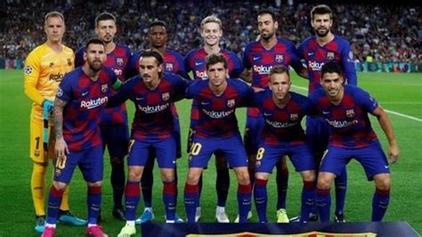 البارسا يرفض التربع على الصدارة بـ أقدام لاعبيه. الكلاسيكو: تشكيل برشلونة المتوقع أمام ريال مدريد | البوابة
