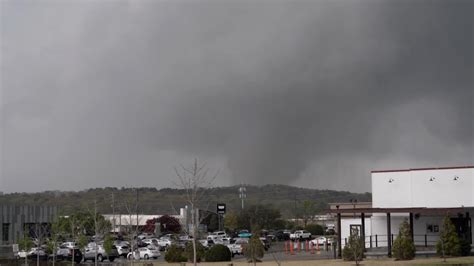 un tornado en arkansas causó destrozos y dejó al menos 21 heridos el diario