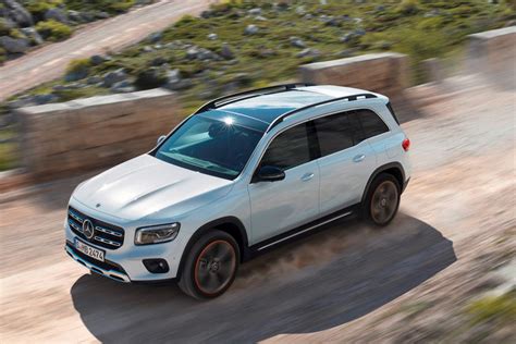 It was unveiled by the german manufacturer daimler ag on 10 june 2019 in park city, utah. 2021 Mercedes-Benz GLB-Class Exterior Photos | CarBuzz