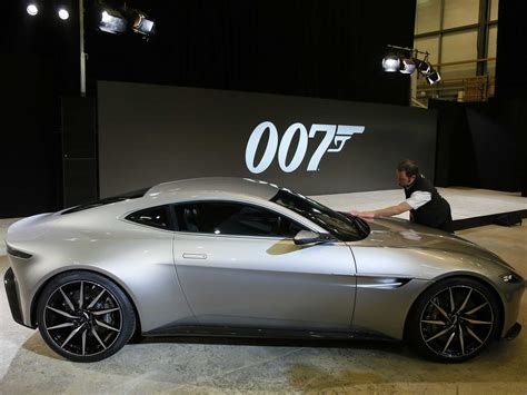 Bond 24 Spectre James Bond Aston Martin Db10 Business Insider