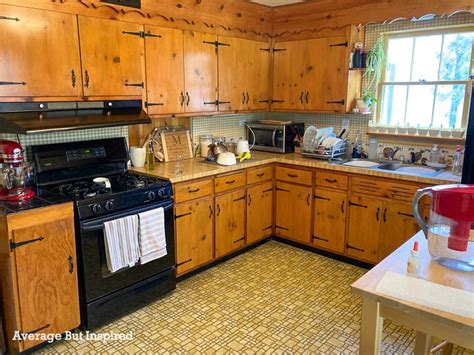 DIY 1950s Kitchen Remodel With Painted Cabinets Average But Inspired