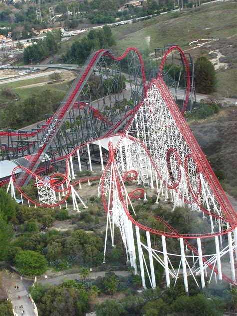 X2 And Viper At Six Flags Magic Mountain Theme Parks Rides
