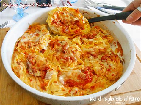 We did not find results for: Nidi di tagliatelle al forno con formaggi e ragù di carne ...