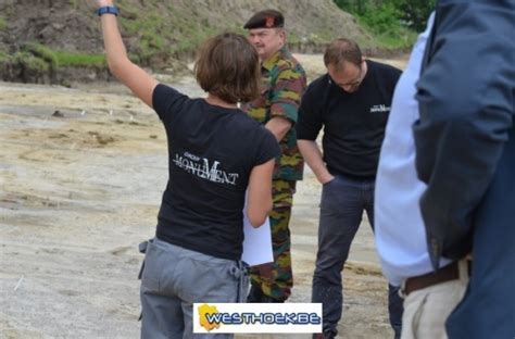 (belga) het onderzoekscollectief bellingcat heeft de identiteit achterhaald van één van de twee mannen die gezocht worden in verband met het neerhalen van vlucht mh17. Persconferentie gevonden Belgische militairen | WOI