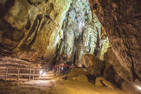 Explore The Caves Maropeng And Sterkfontein Caves Official Visitor