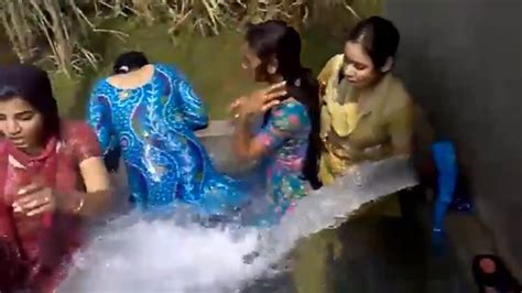 indian girls enjoy in water desi style in village fun time hot enjoy youtube
