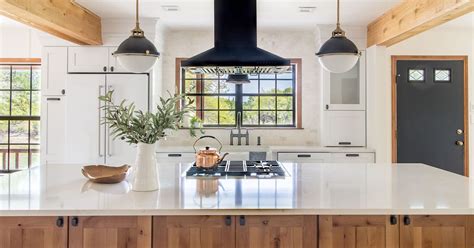 The best cleaner for quartz. How To Clean And Maintain Quartz Kitchen Countertops | 12 ...