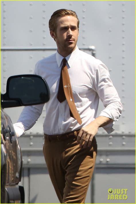Ryan Gosling Suits Up For La La Land Filming In Pasadena Photo