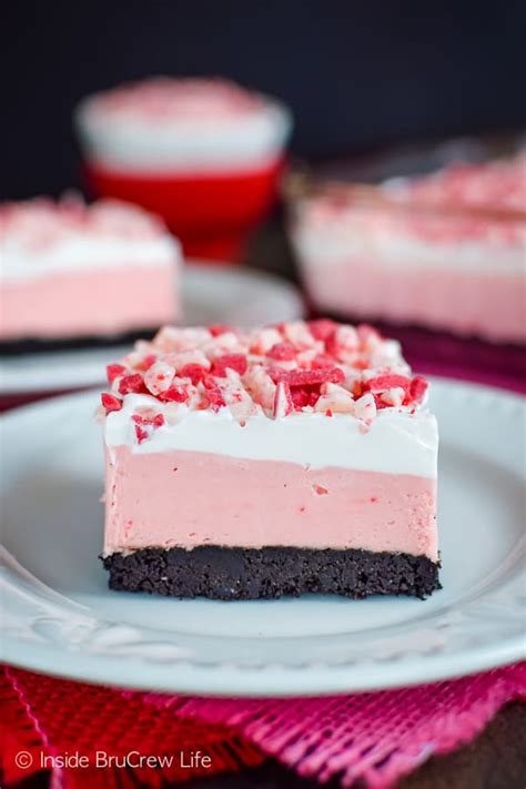 Peppermint Oreo Cheesecake No Bake Peppermint Cheesecake On A Chocolate Cookie Crust Makes An