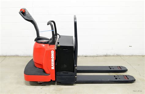 Raymond 8400 8000 Lb Electric Pallet Jack Walkie End Rider Ride On