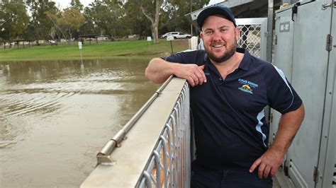 River Murray Flooding Businesses Beg Visitors Not To Abandon Them As