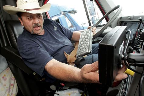 Truckers Insist On Keeping Computers In The Cab The New York Times