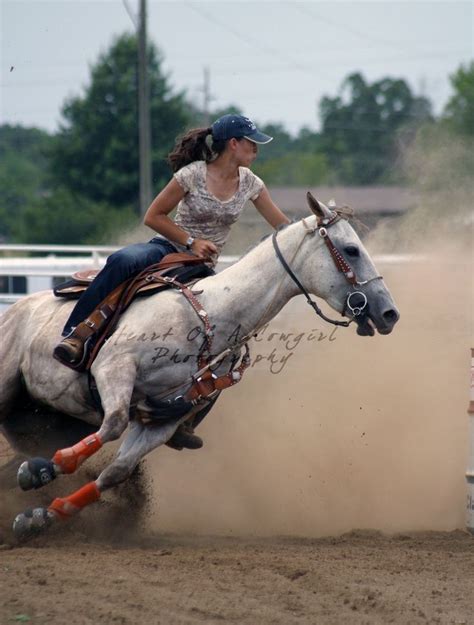 Pin By Katlyn Brown On Cavalli ️ Barrel Racing Horses Rodeo Girls
