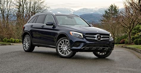 Video Review Mercedes Glc300 Is A Midsize Crossover With Few Faults