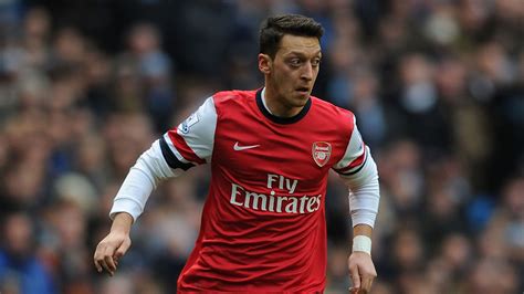 Premier League Arsenal Playmaker Mesut Ozil Out With A Shoulder Injury