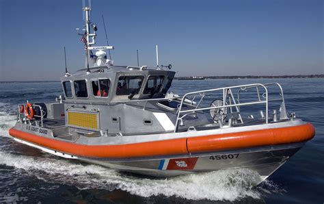 Coast Guard Rescues 5 Boaters Near Naples Florida