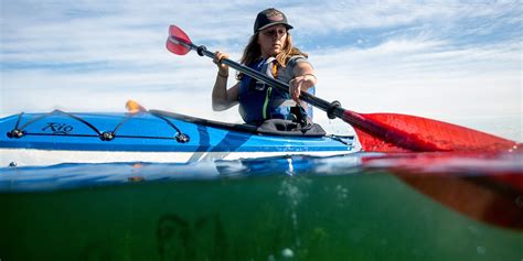 How To Paddle A Kayak Basic Strokes Rei Expert Advice
