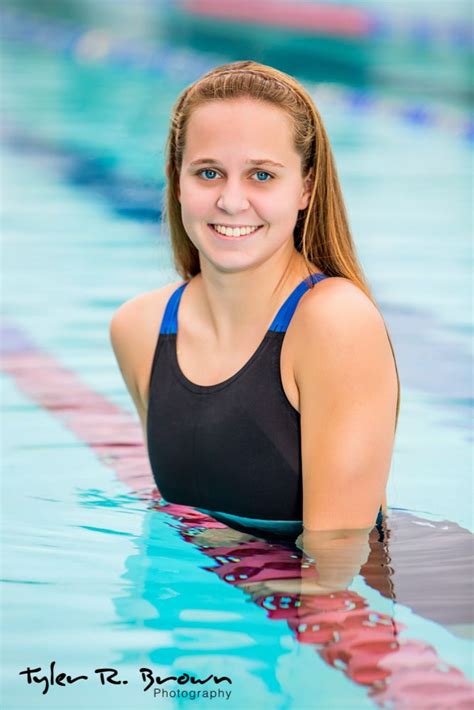 Awesome Swim Session With 2014 Senior Model Rep Hannah Mabile In 2021 Swimming Model Swim Team