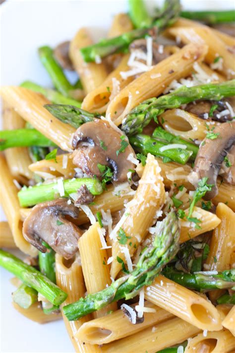 Add the wine and 3/4 cup of the broth. One Dish Asparagus and Mushroom Pasta - Olga's Flavor Factory