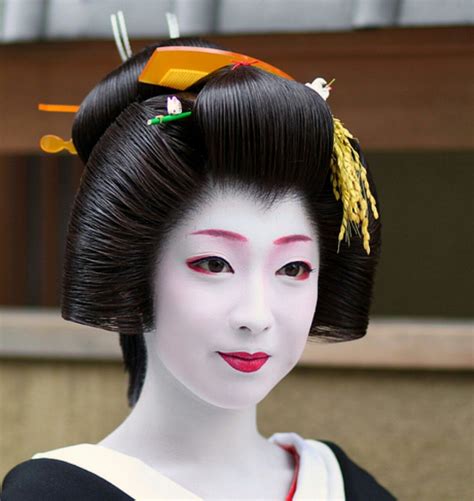 Geiko（geisha）kimika After She Finished Her Period Of Maiko She Became A Geiko Maiko Period