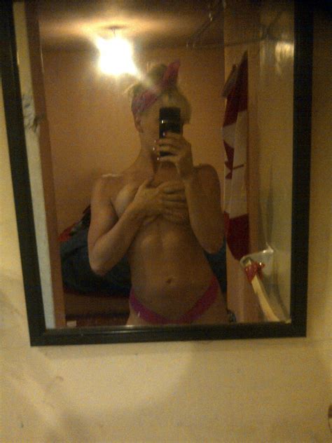 Kira Renee Forster Taya Valkyrie From Wwe Topless And Sexy Photos