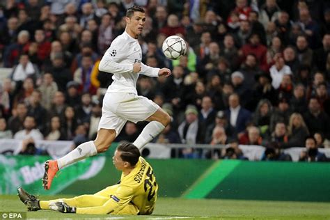 Cristiano Ronaldo Booed By Real Madrid Fans Despite Scoring Daily