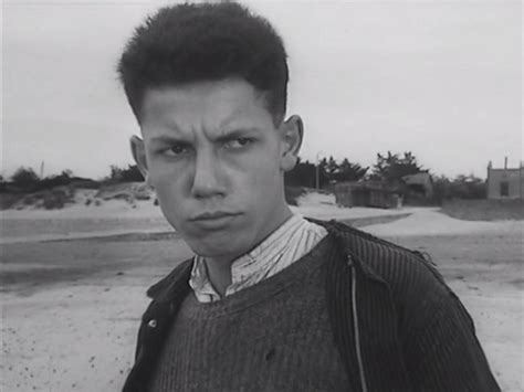 Na twee succesvolle seizoenen van de serie undercover leert de kijker vanaf donderdag in ferry de film de geschiedenis van het personage van frank lammers. Base de données de films français avec images