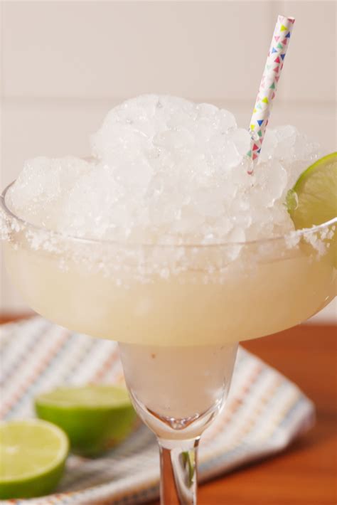 Here are the 10 best summer vodka cocktails to enjoy this season. 50+ Easy Summer Cocktails - Best Recipes for Summer Alcoholic Drinks - Delish.com