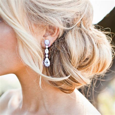 Tips On How To Wear Diamond Earrings