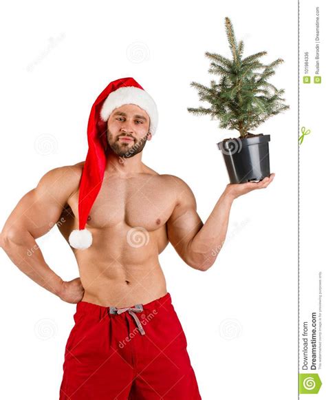 Santa Claus Fuerte Y Desnuda Con El árbol De Navidad En Su Mano Y Sombrero Rojo Aislados Sobre