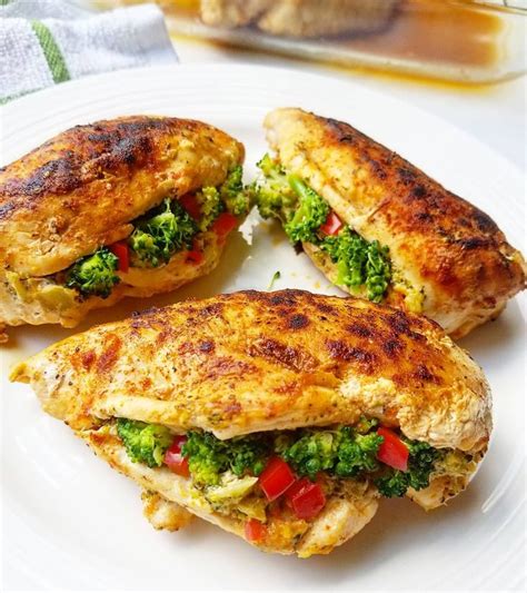 Broccoli And Cheese Stuffed Chicken 🥦🧀 Your Favourite Easy Dinner Recipe